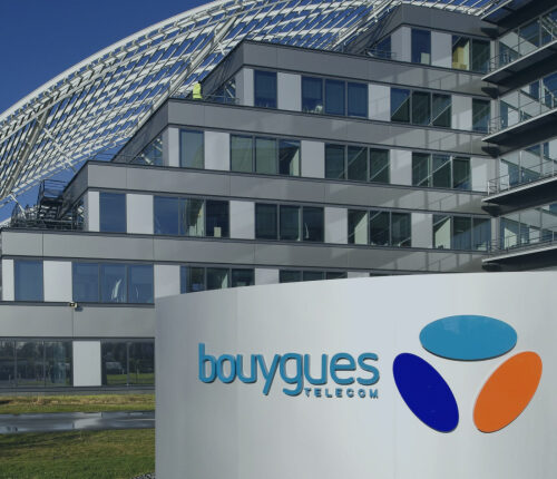 entrée du siège du bouygues telecom